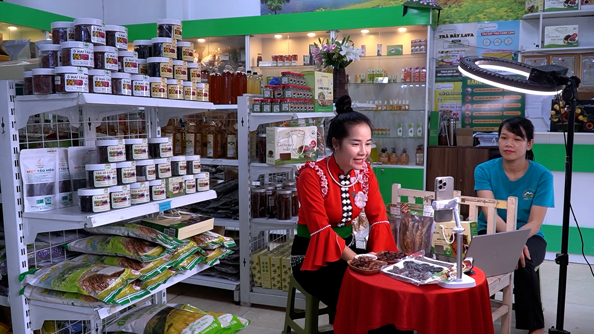 SỞ KHOA HỌC VÀ CÔNG NGHỆ HƯỚNG DẪN TRIỂN KHAI “CHIẾN DỊCH 90 NGÀY XÂY DỰNG CƠ SỞ DỮ LIỆU TỈNH LÀO CAI”